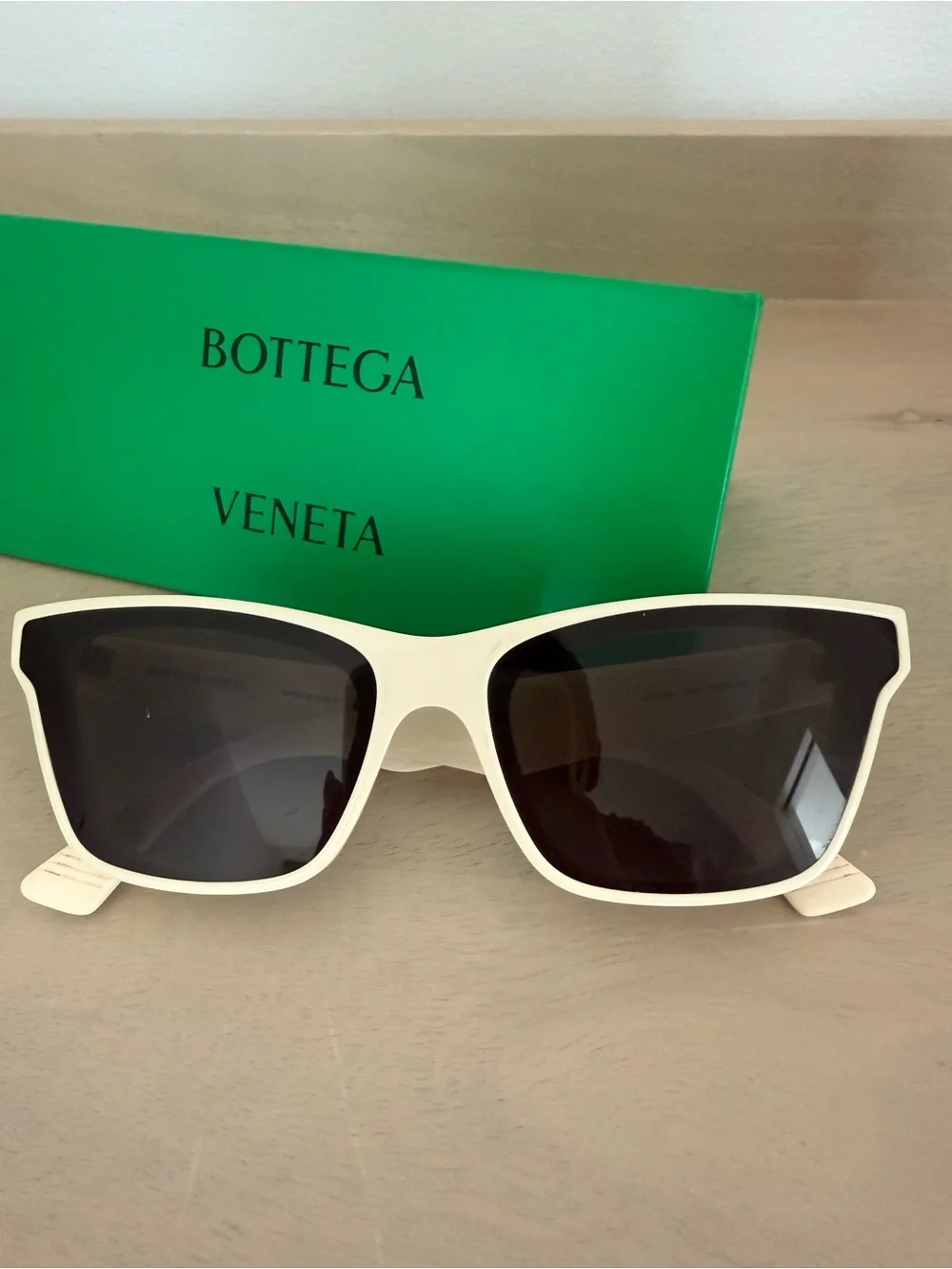 Bottega Veneta Cat Eye Sunglasses